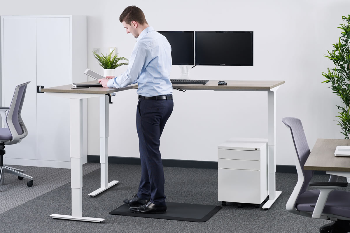 Standing desk