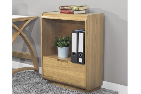Universal Short Bookcase - Oak