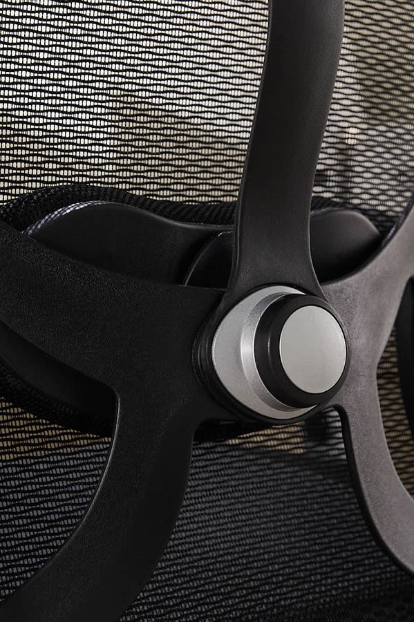 High Back Mesh Office Chair With Headrest Deeply Padded Seat Cobhamly