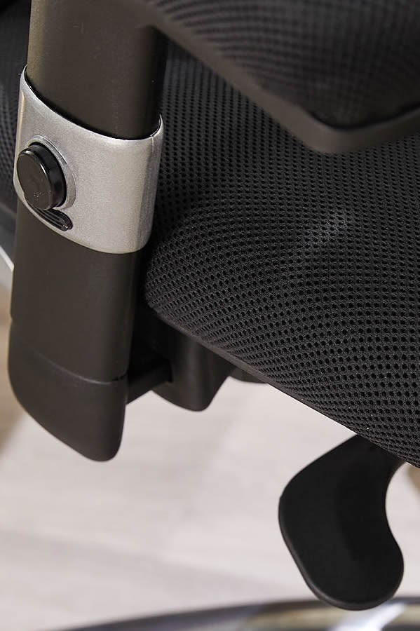 High Back Mesh Office Chair With Headrest Deeply Padded Seat Cobhamly