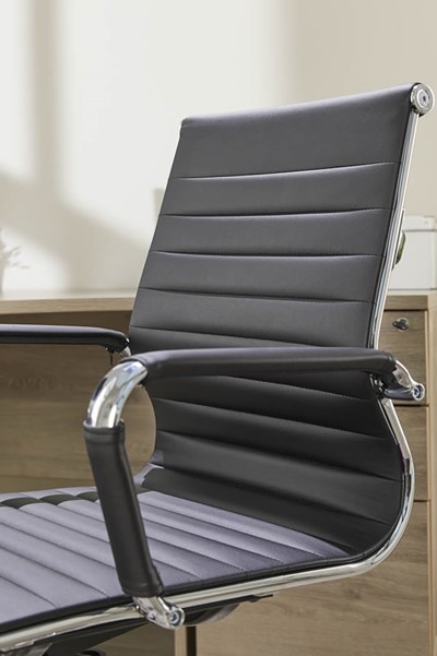 Aura Contemporary Task Chair