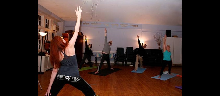 Desk Exercises To Strengthen Your Back While You Work