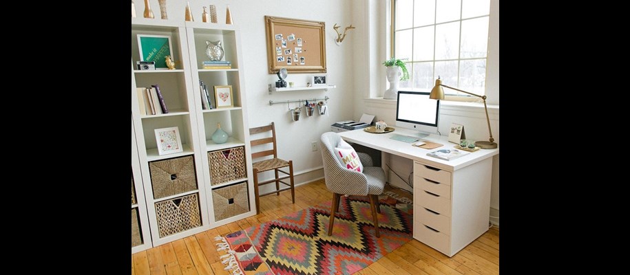 15 Ways To Uniquely Decorate Your Office Desk